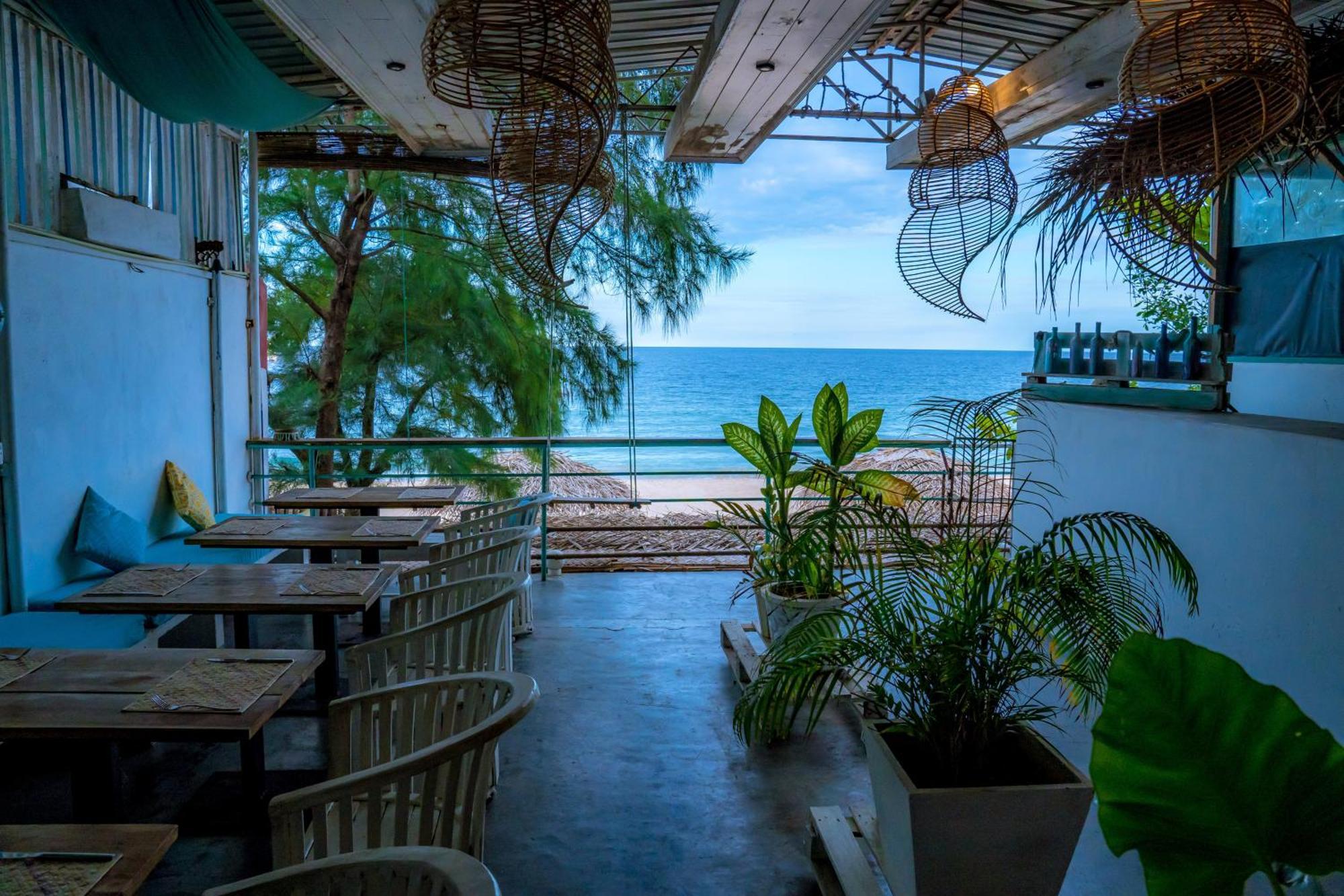 Trinco Beach By Dsk Trincomalee Exterior foto