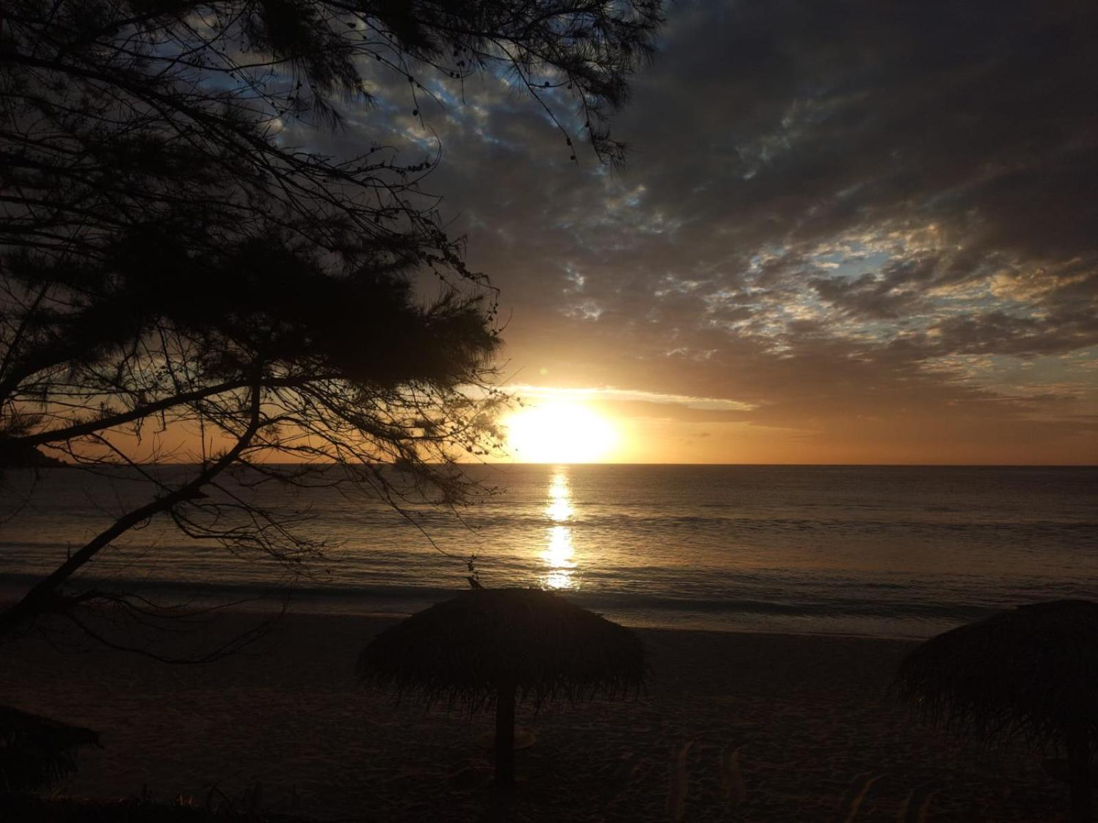 Trinco Beach By Dsk Trincomalee Exterior foto
